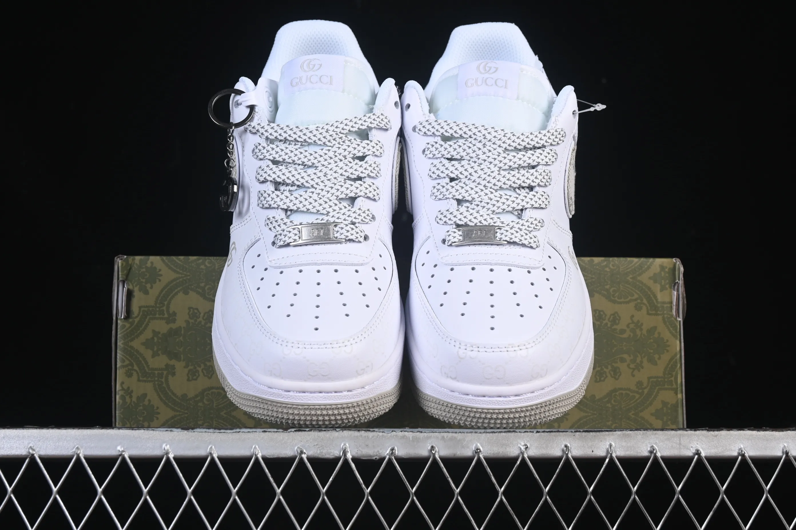 All categories Nk Air Force 1 Air Force series Nk Air Force 1 Low Air Force low-top Nike Air Force 1'07 Low Gucci co-branded beige denim luminous Air Force 1 low-top casual sneakers XX3168-197